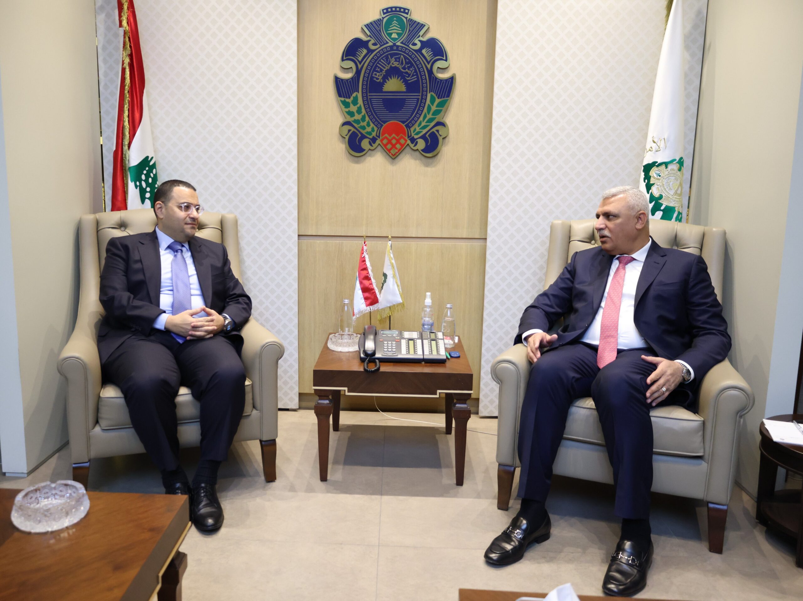 اللواء شقير يستقبل القنصل خليفة