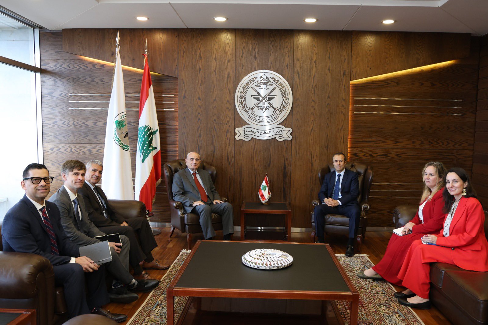 وزير الدفاع يستقبل مساعد الأمين العام للأمم المتحدة