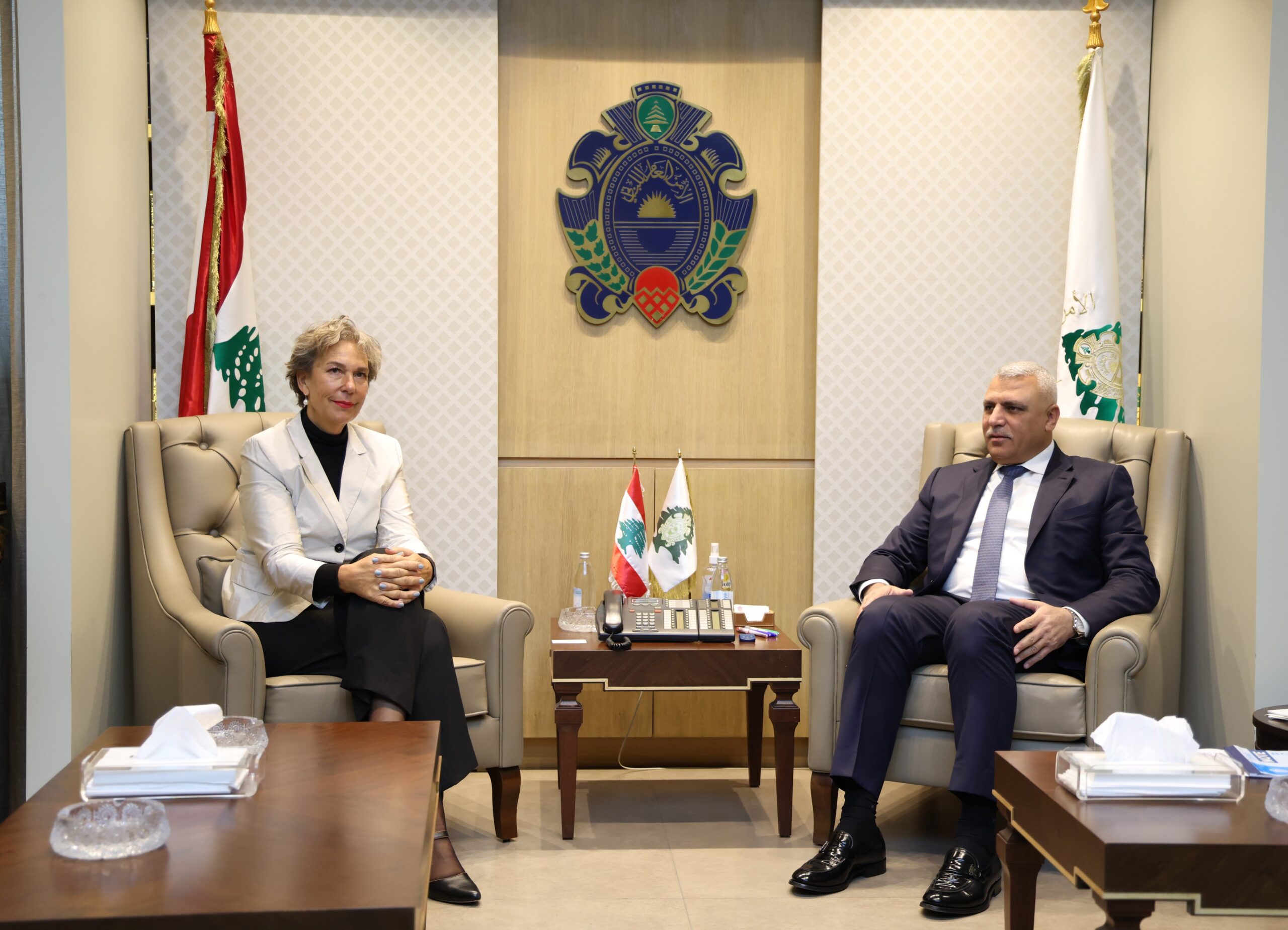 اللواء شقير يستقبل سفيرة سويسرا في لبنان