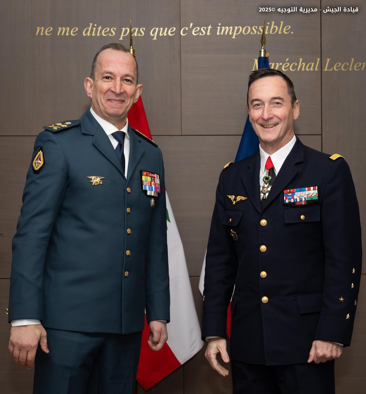 قائد الجيش يلتقي نظيره الفرنسي