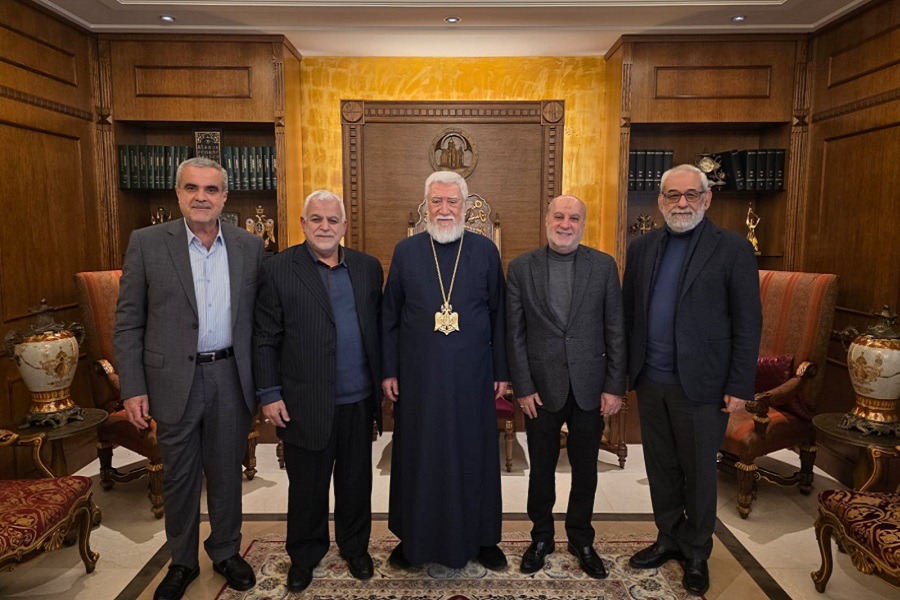حزب الله في ضيافة بطريرك الأرمن الأرثوذكس