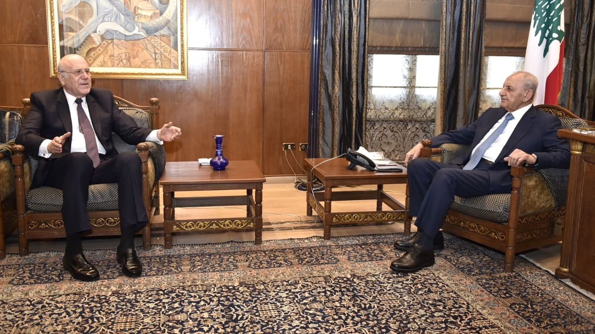 الرئيس بري يستقبل ميقاتي وسفير أوستراليا