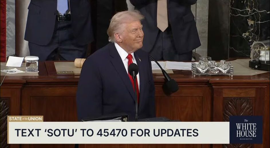 ترامب في خطاب الفجر:خياري هو حل القضية النووية مع إيران عبر الدبلوماسية