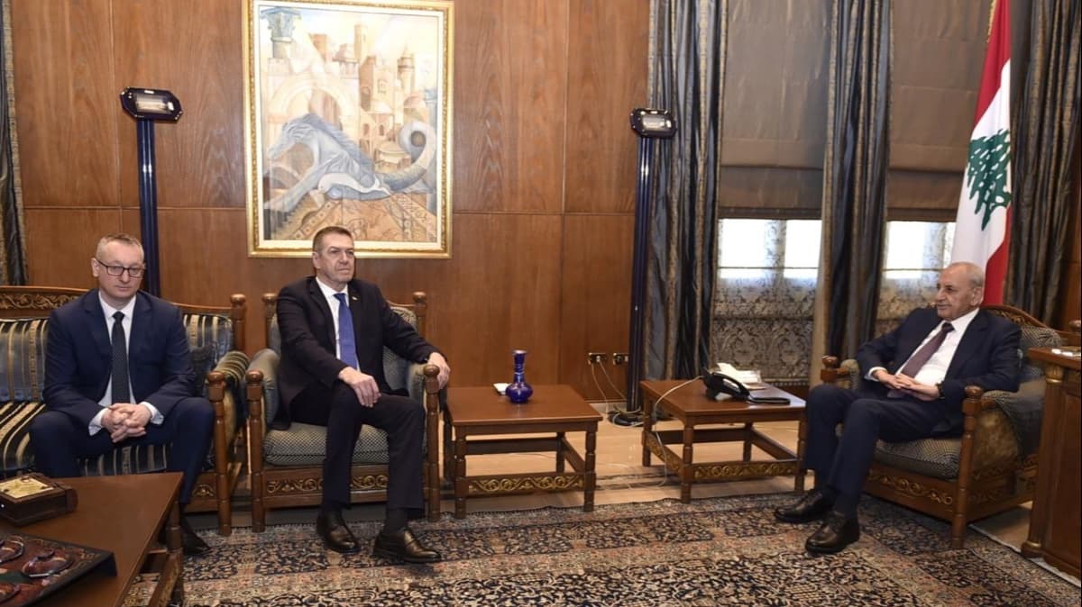 الرئيس بري يوجه تهنئة للسعودية بيوم التأسيس ويستقبل سفير رومانيا