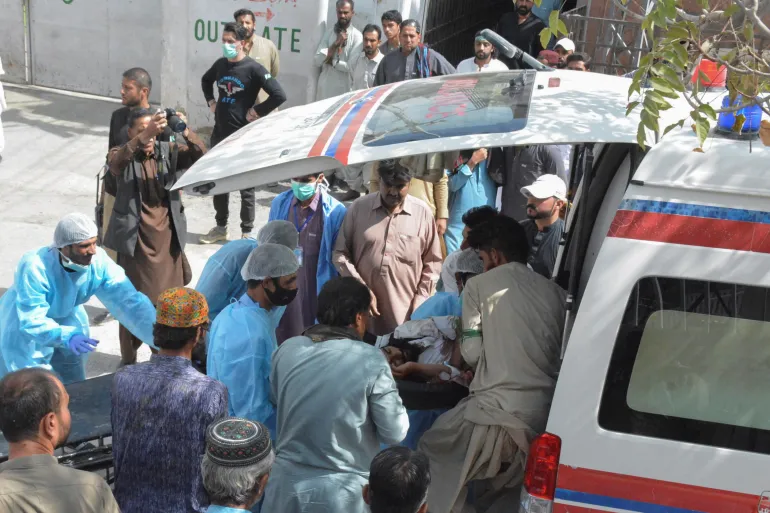 تفجير ارهابي في باكستان عشرات الشهداء والجرحى..من المنفذ؟