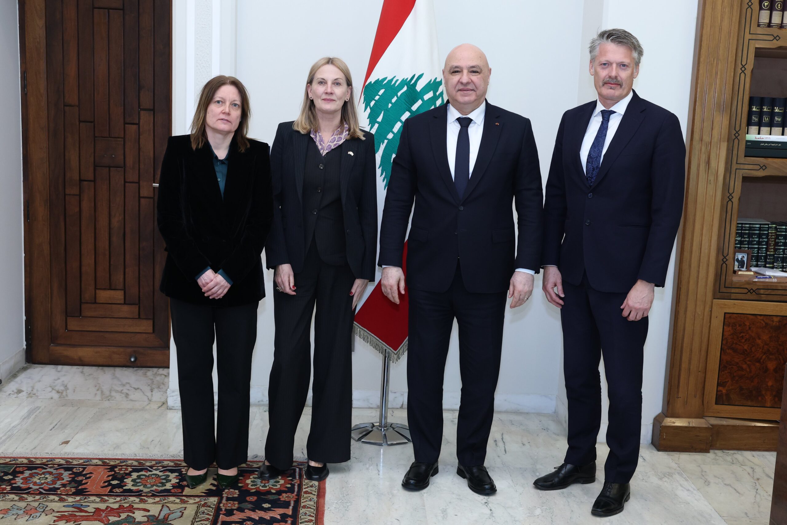 الرئيس عون: التعرض للجيش وقائده مرفوض