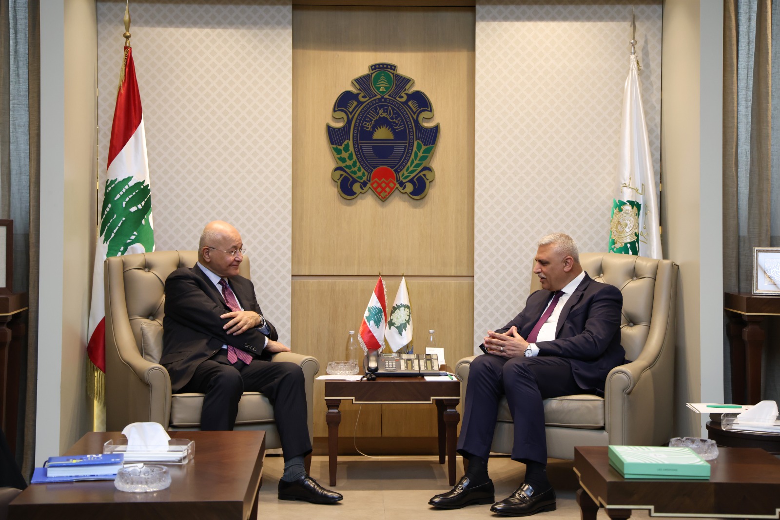 اللواء شقير يناقش التطورات مع المفوض السامي للأمم المتحدة