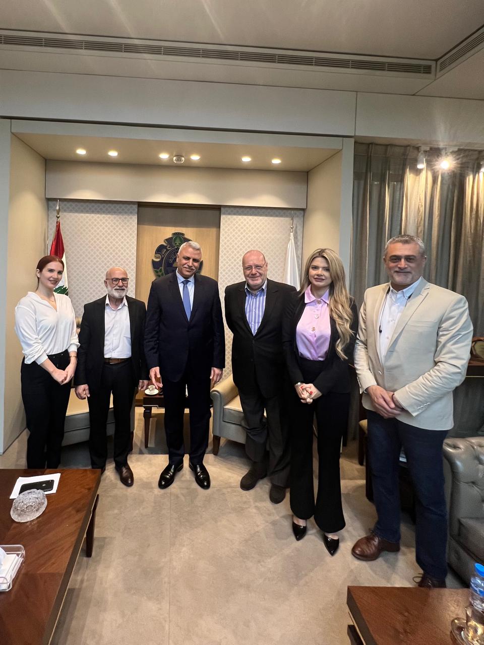 اللواء شقير يستقبل وفدا” من المجموعة الإعلامية ومدير تحرير تلفزيون لبنان