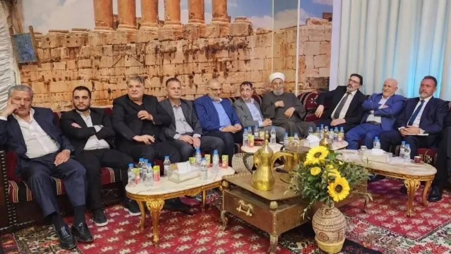 الأحزاب والقوى الوطنية ترفض وتندد بالتفاوض المباشرة مع العدو