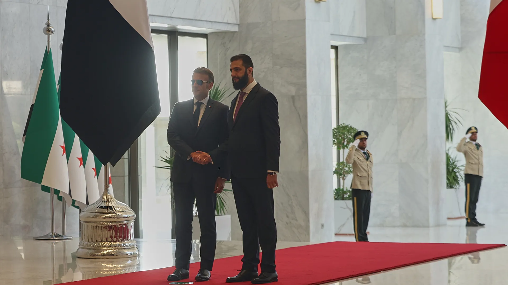الشرع: فرنسا شريك اقتصادي ..وموقعنا إستراتيجي
