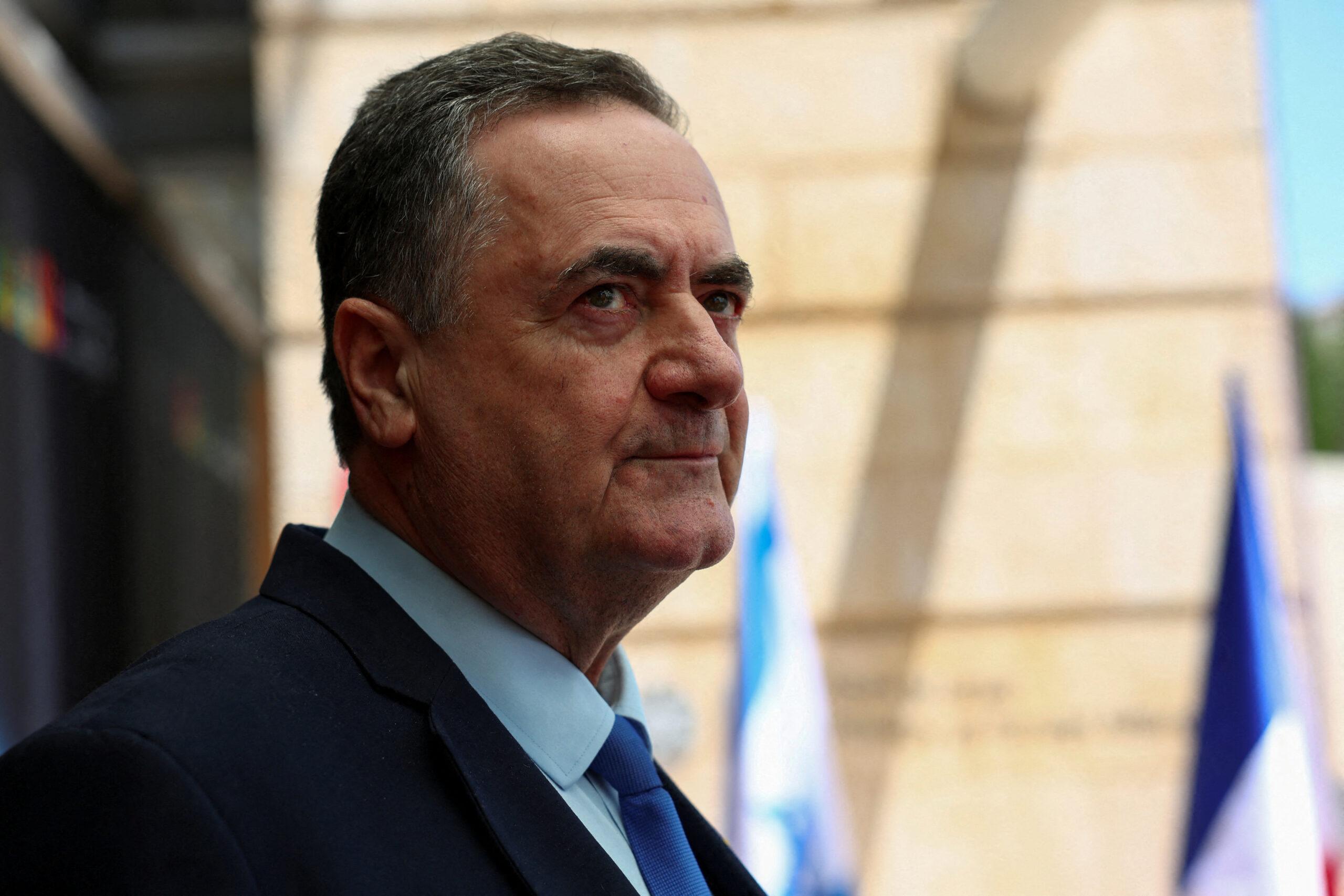 وزير الحرب الإسرائيلي يعترف:نحن قتلنا المرشد القائد!